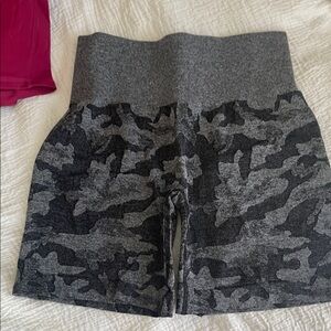 NVGTN Charcoal Camo Bike Shorts